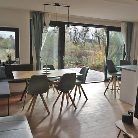 Eg Am Fluss Mit Terrasse - Eine Gruene Oase Appartement