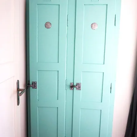 Eg Am Fluss Mit Terrasse - Eine Gruene Oase