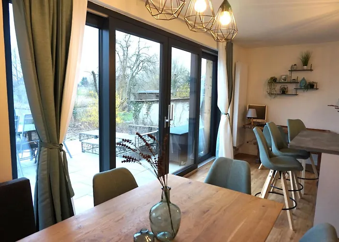 Lejlighed Eg Am Fluss Mit Terrasse - Eine Gruene Oase *