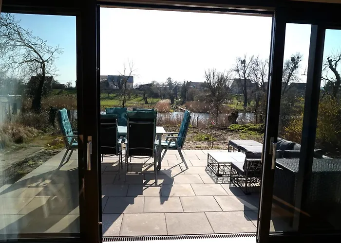 Eg Am Fluss Mit Terrasse - Eine Gruene Oase Lejlighed Bad Freienwalde