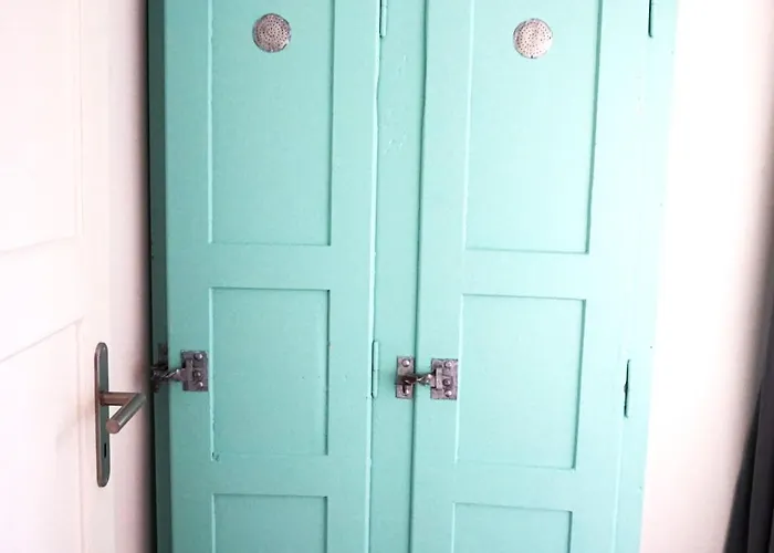 Eg Am Fluss Mit Terrasse - Eine Gruene Oase