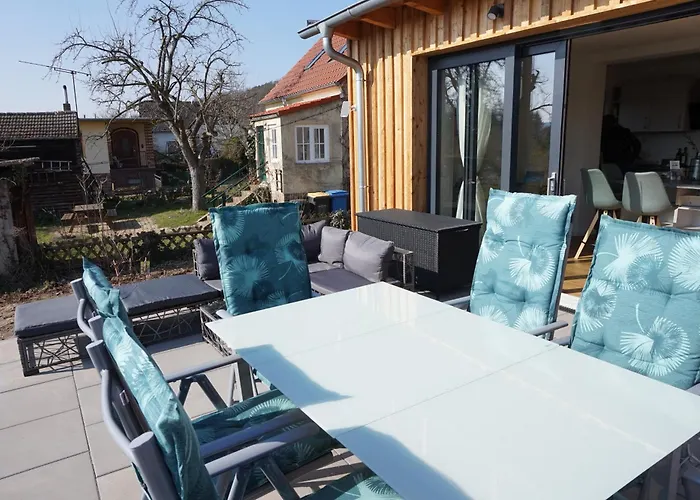 Eg Am Fluss Mit Terrasse - Eine Gruene Oase *